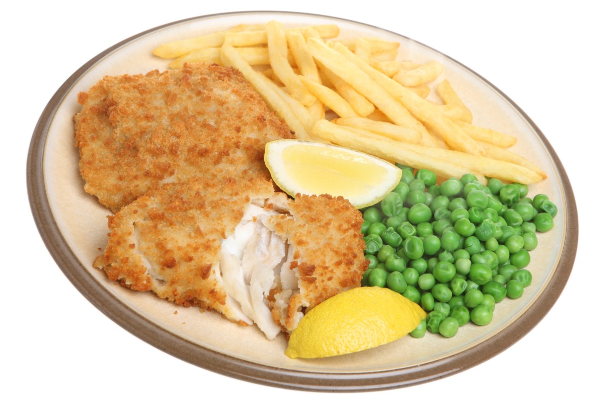 Fish and chips with peas