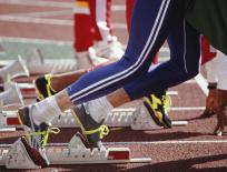 runners starting a race