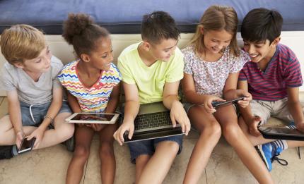 Children playing games online